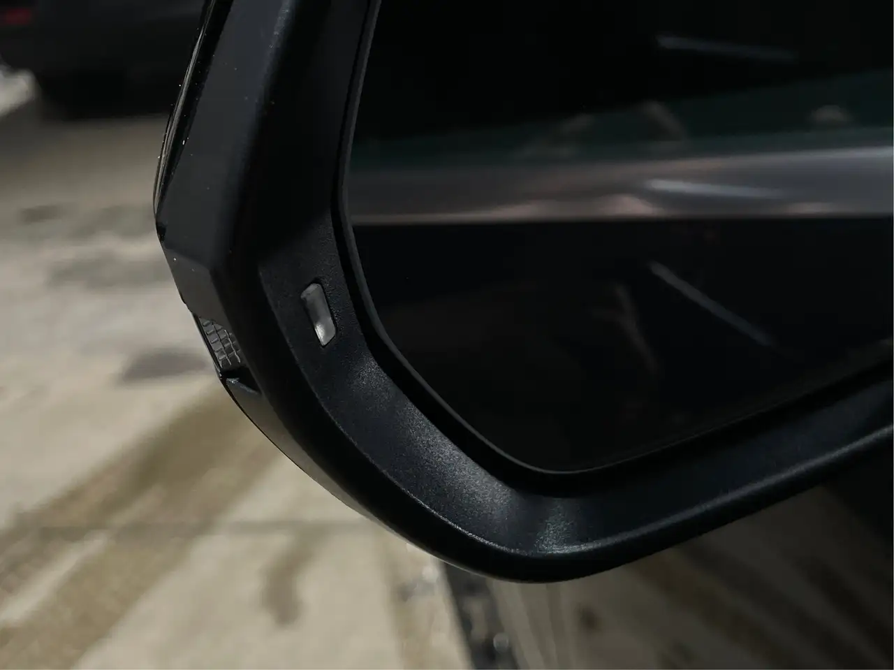 Audi Q3 photo Audi Q3