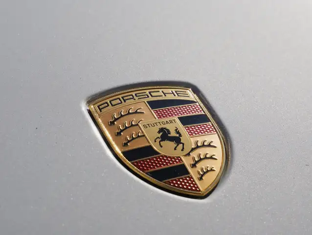 Porsche Taycan Sport Turismo Black Edition Ansicht 11