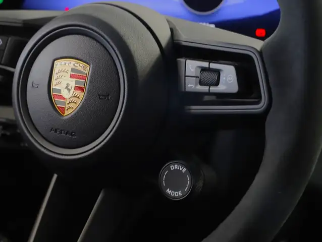 Porsche Taycan Sport Turismo Black Edition Ansicht 30