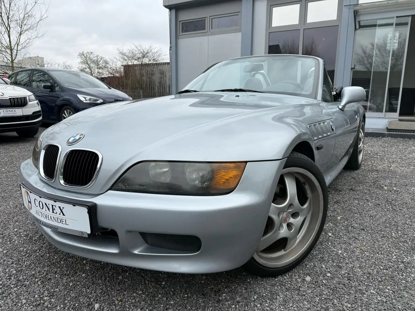 BMW Z3 Z3 1.8 Cabrio 1998 Klassiker - Top-Zustand Argent - 1