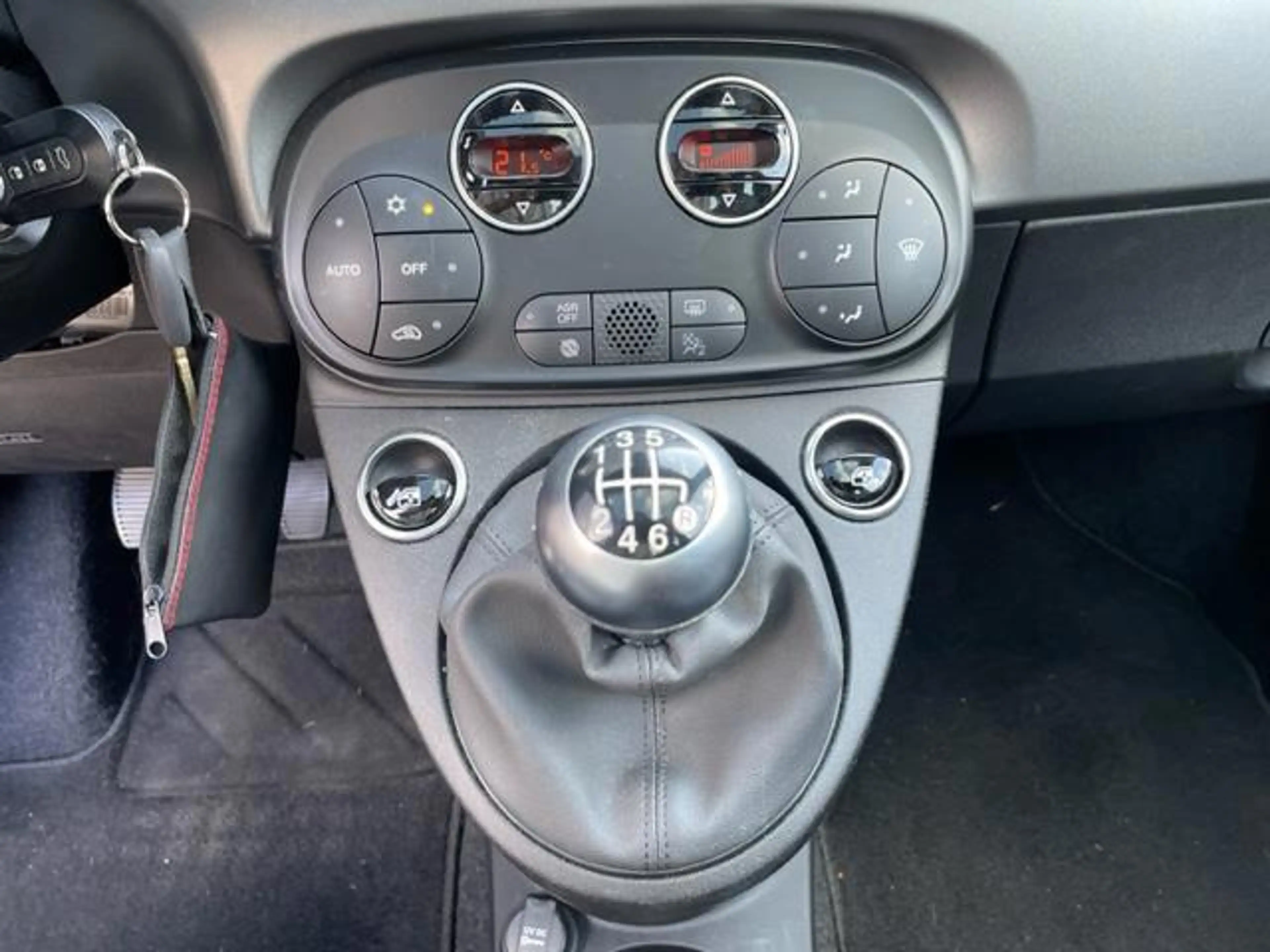 Fiat 500 1.0 Hybrid Sport *carplay *ecc *16” — photo 30