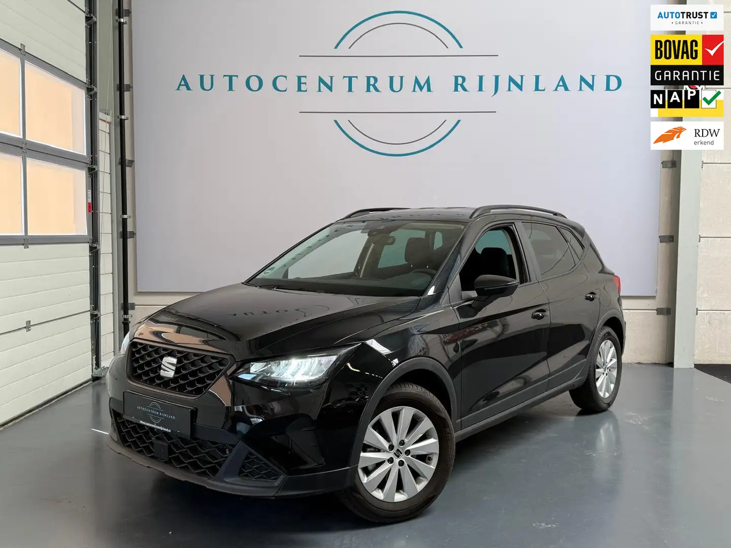 SEAT Arona 1.0 EcoTSI FR Business Connect FABRIEKS GARANTIE Zwart - 1
