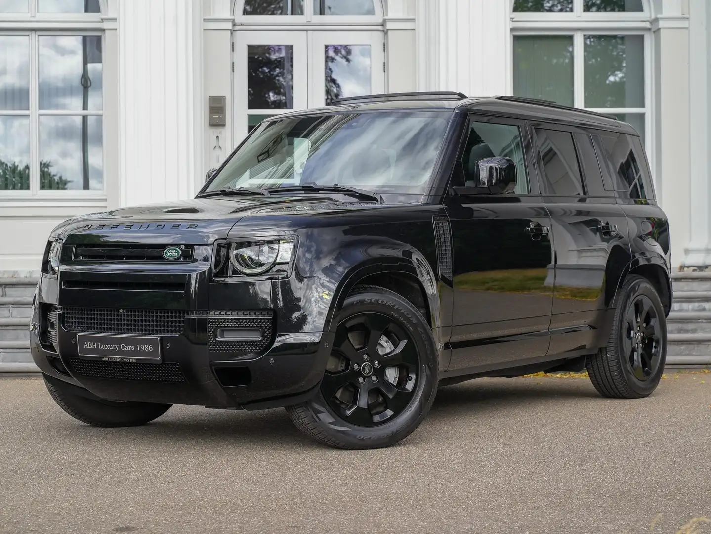 Land Rover Defender 110 P300e X-Dynamic SE | Pano | 11.4 inch navi | M - 1