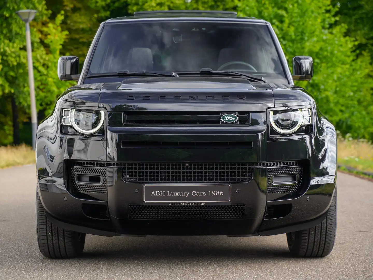 Land Rover Defender 110 P300e X-Dynamic SE | Pano | 11.4 inch navi | M - 2