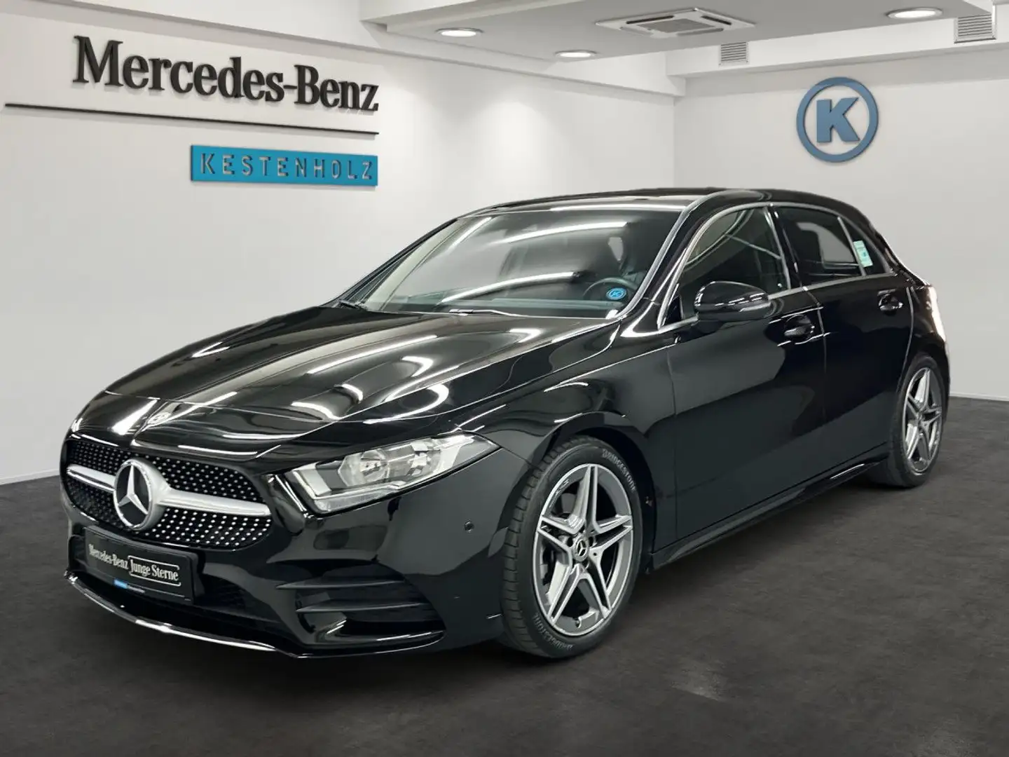 Mercedes-Benz A 180 d AMG AHK Spurhalt-Ass Klimaautom PTS Sitzh Zwart - 2
