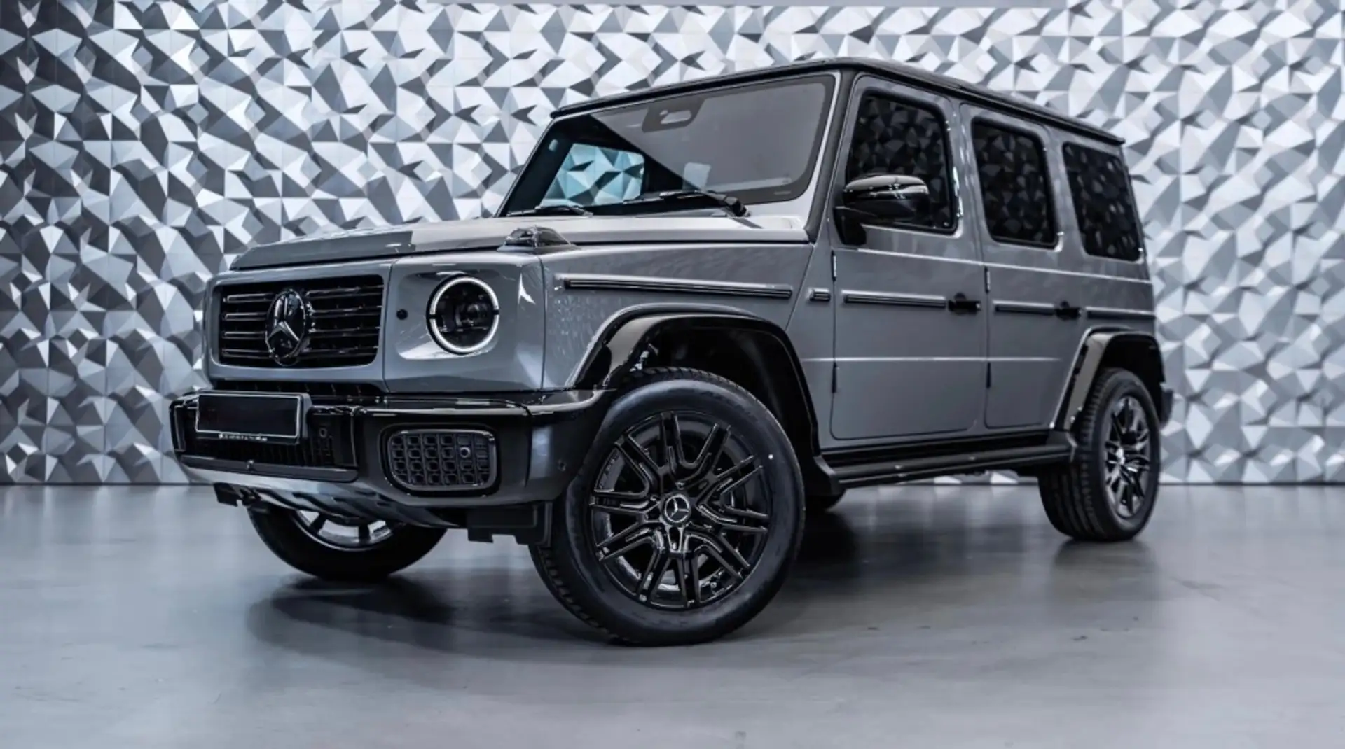 Mercedes-Benz G 450d Linea Exclusive Exterior 4Matic 9G-Tronic Gris - 1