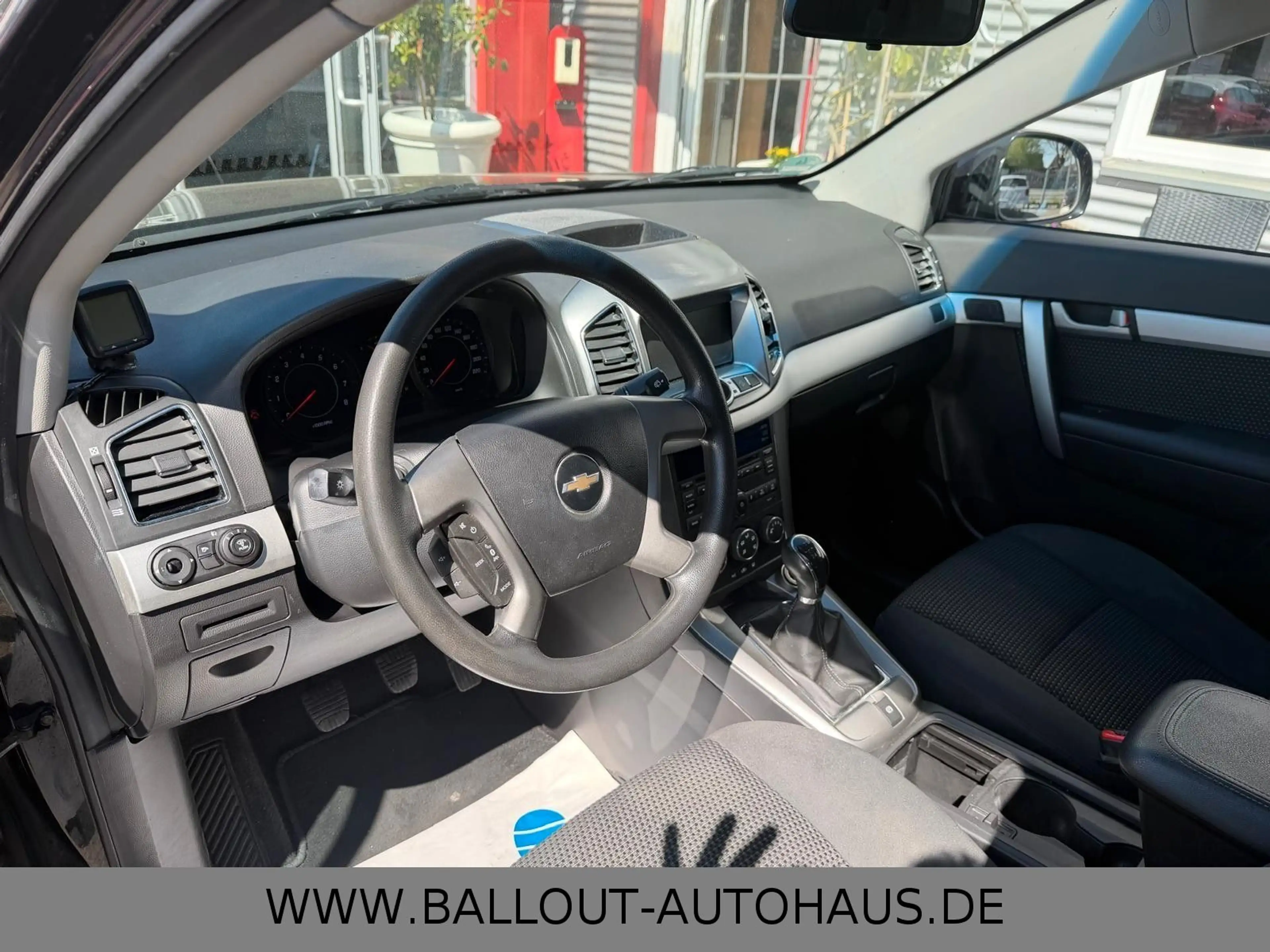 Chevrolet Captiva 2.4 LS 2WD*1.HAND*KLIMA*AHK*TÜV/AU NEU* — photo 8