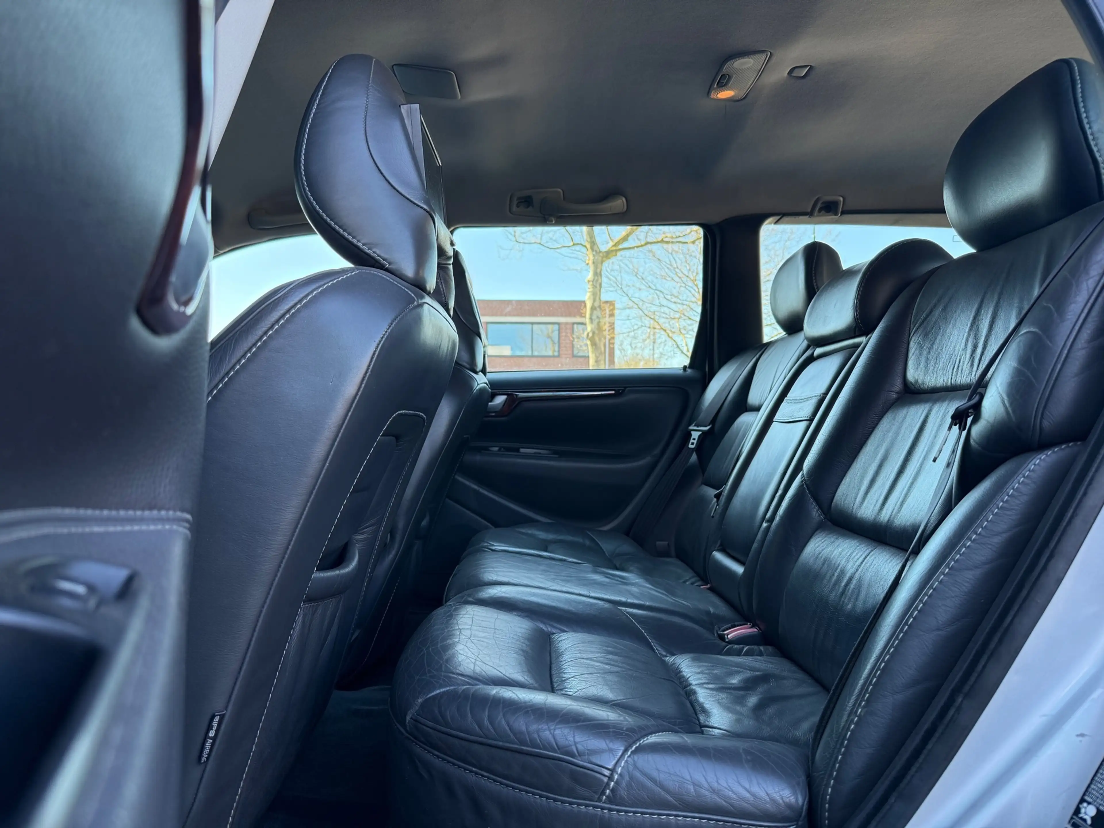 Volvo V70 2.5 TURBO LPG/G3 AUTOMAAT LEDER/CLIMA/CRUISE! — photo 7