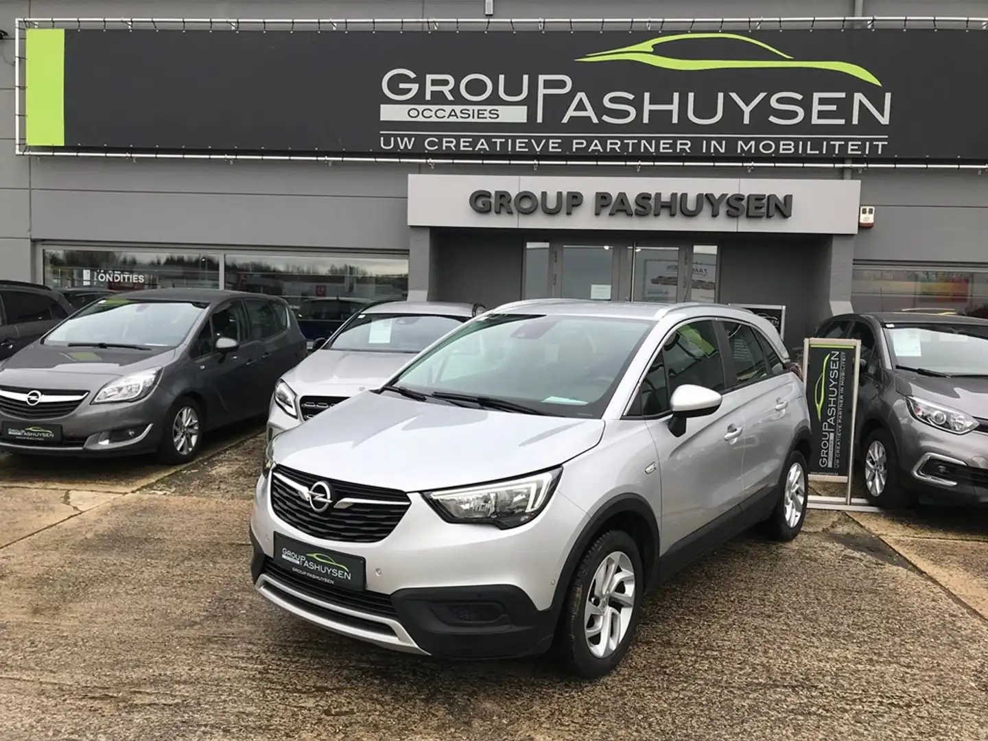 Opel Crossland X Turbo Start/Stop Innovation 1.2CC 130PK Zilver - 1