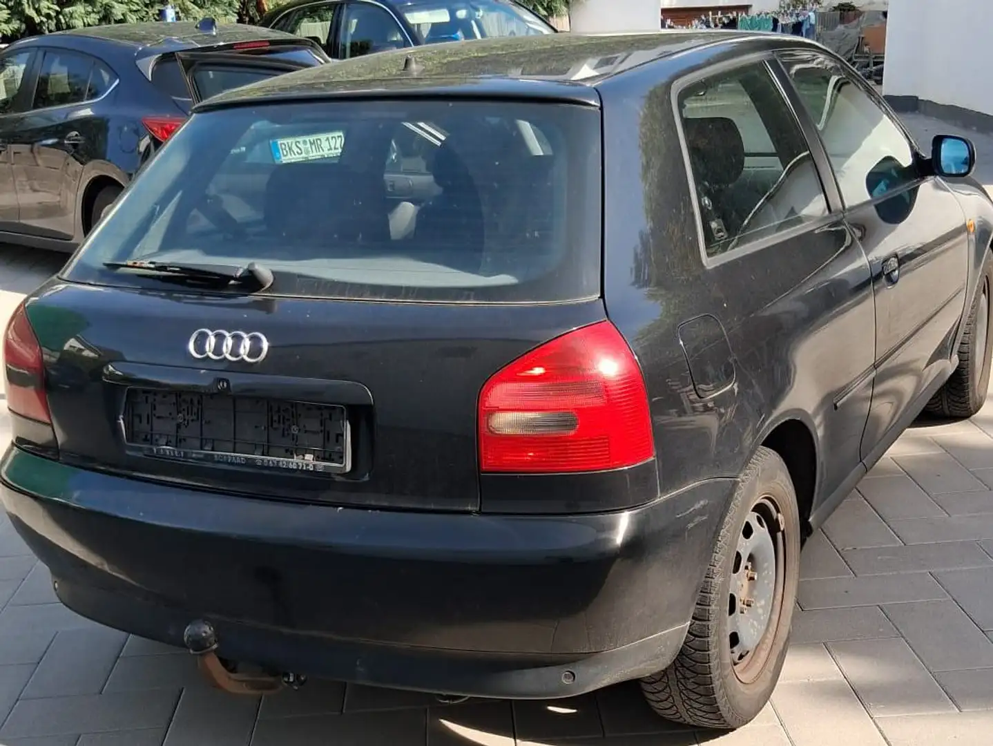 Audi A3 A3 1.6 Attraction Schwarz - 2