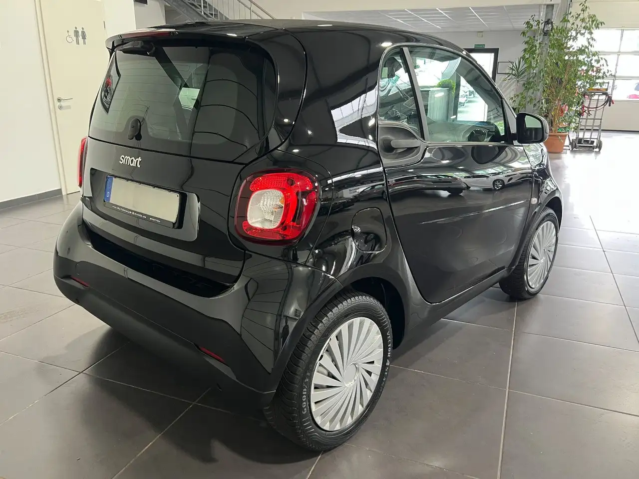 smart forTwo 2021 — фото 7