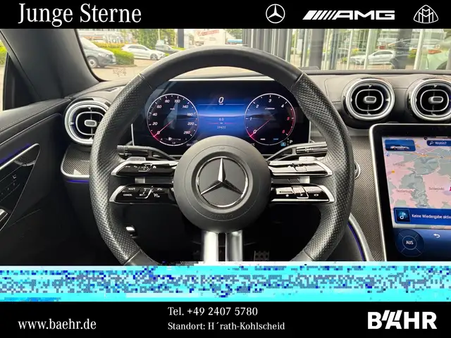 Mercedes-Benz 220 view 13