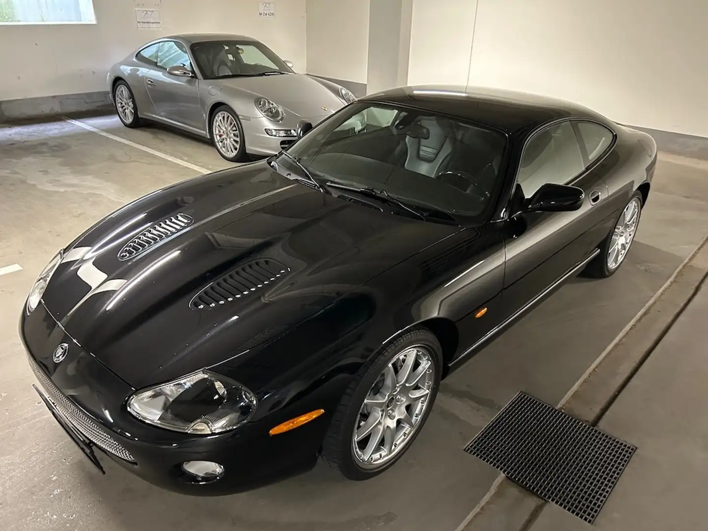 Jaguar XKR XKR 4.2 S/C **Facelift*Sammler**orig. 43`km**TOP Schwarz - 2