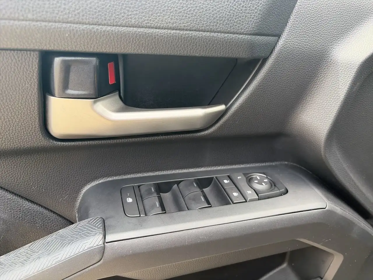 Toyota Tacoma снимка Toyota Tacoma