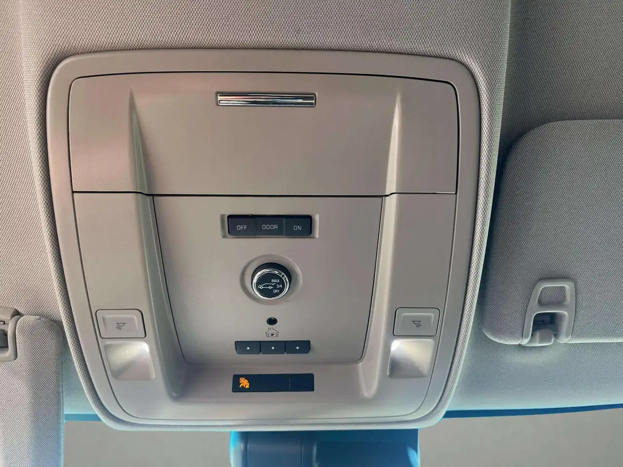 GMC Yukon снимка GMC Yukon