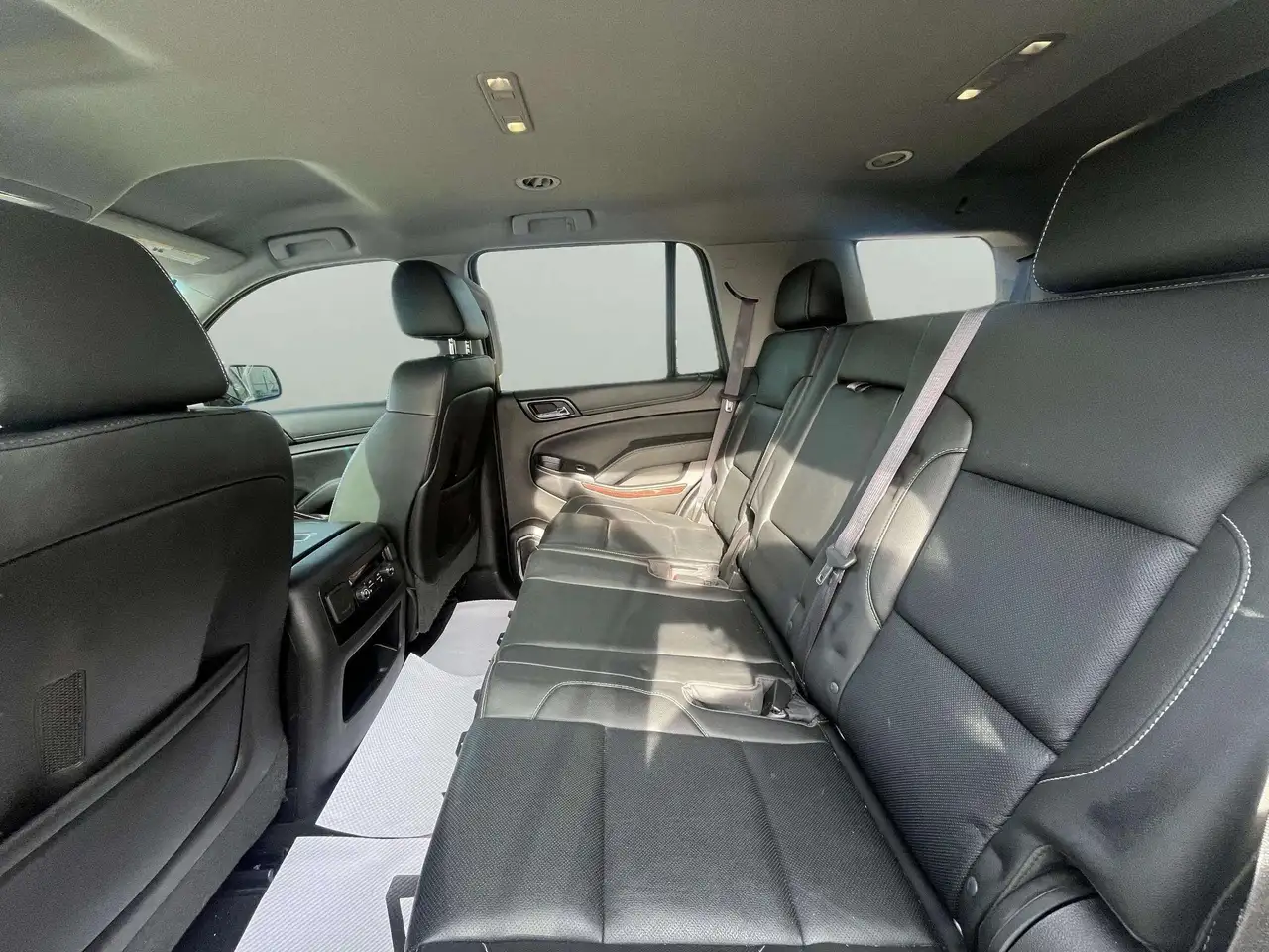 GMC Yukon снимка GMC Yukon