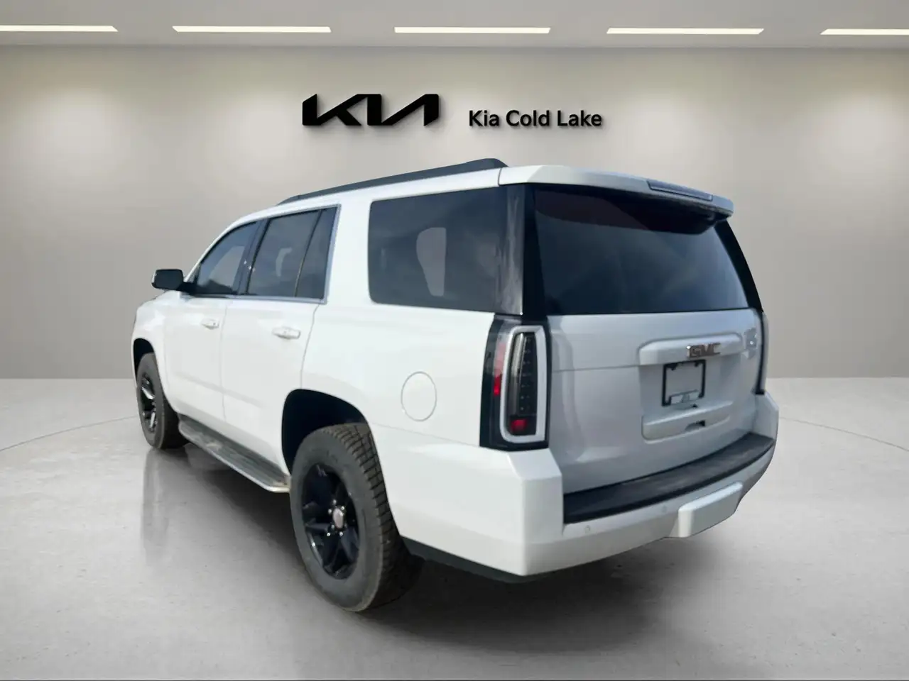 GMC Yukon снимка GMC Yukon