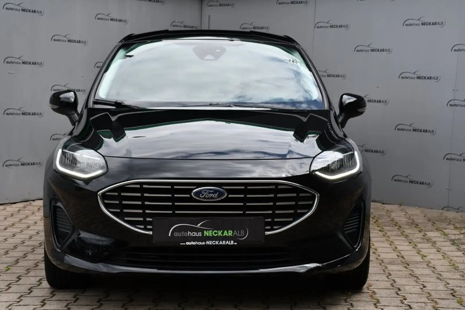 Ford Fiesta Titanium *PDC*Tempomat*CarPlay* Schwarz - 2
