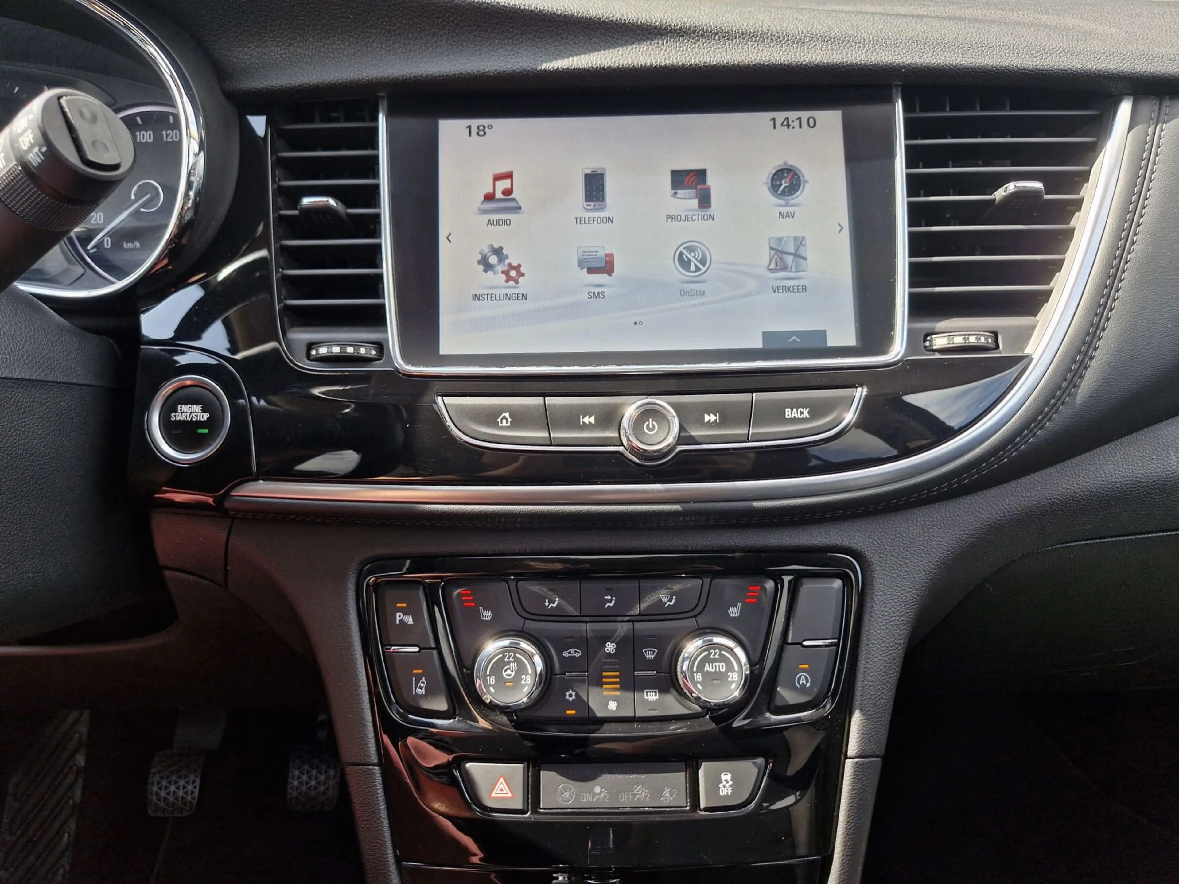 Opel Mokka X 1.4 Turbo Innovation Sunroof | Trekhaak | Parkeer — photo 15