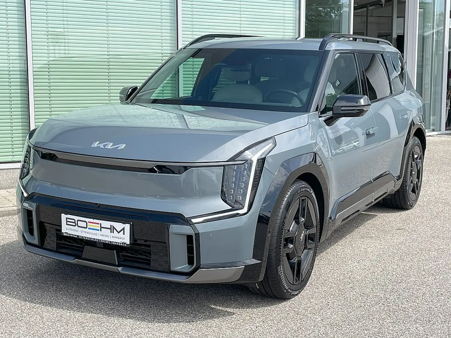 Kia EV9 AWD 99.8kWh GT-Line Aut. Зелений - 1