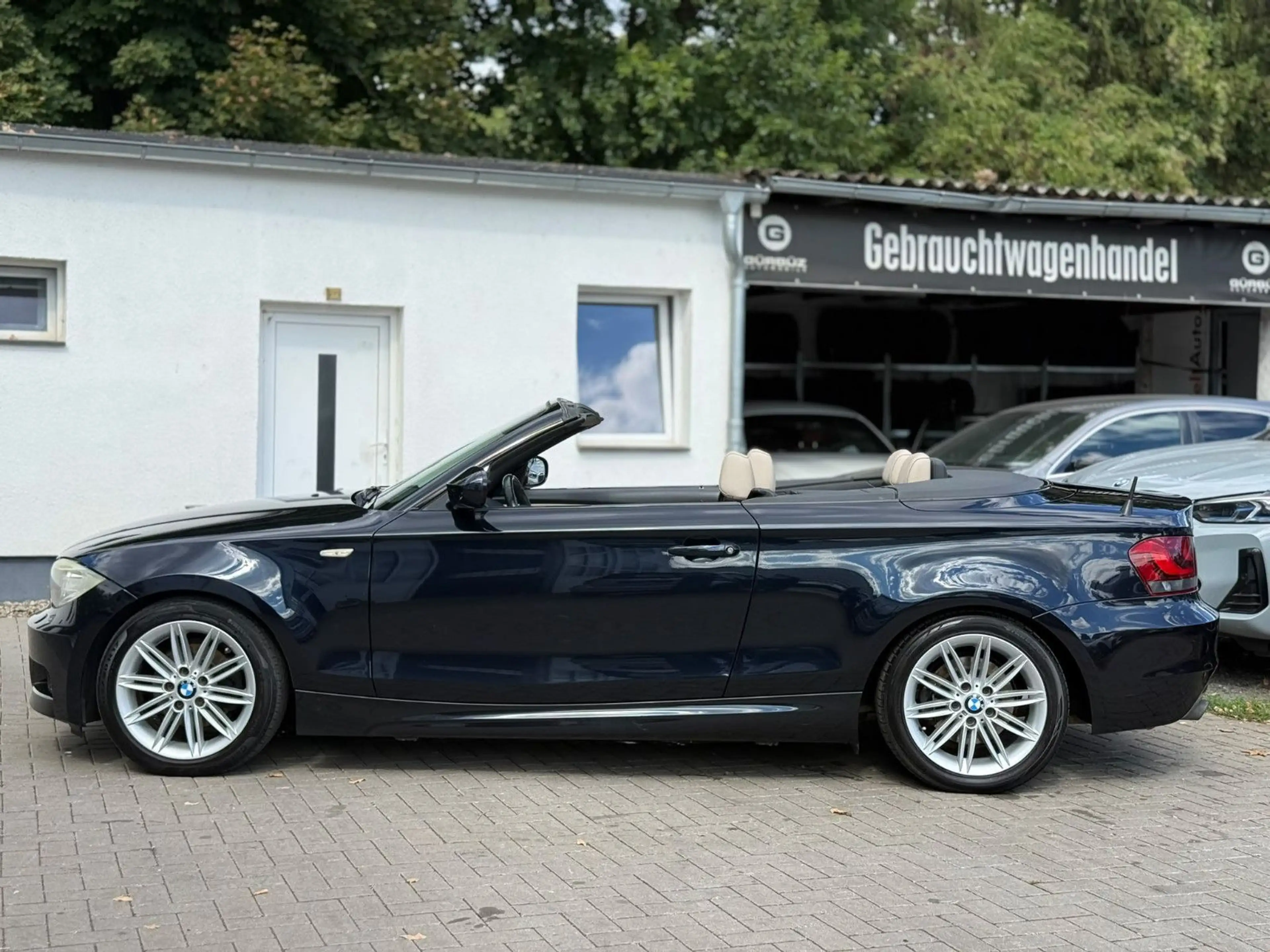 BMW 118 Edition Sport/Advantage*Leder*Szhz*LM*8-fach — photo 8