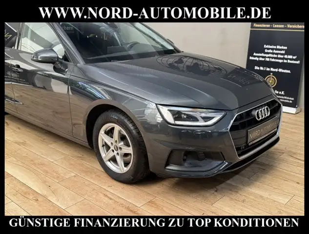 Audi A4 view 12