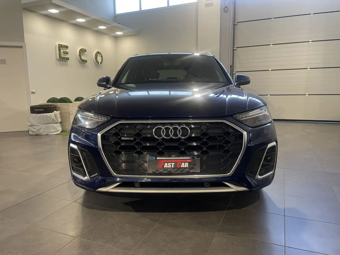 Audi Q5 Q5 40 TDI 204 CV quattro S tronic S line Blu/Azzurro - 2