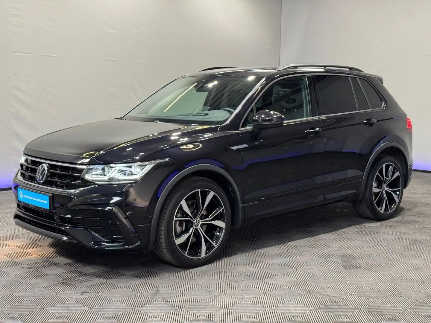 Volkswagen Tiguan R-Line 2.0 TSI DSG 4M | MATRIX NAVI PANO Schwarz - 2