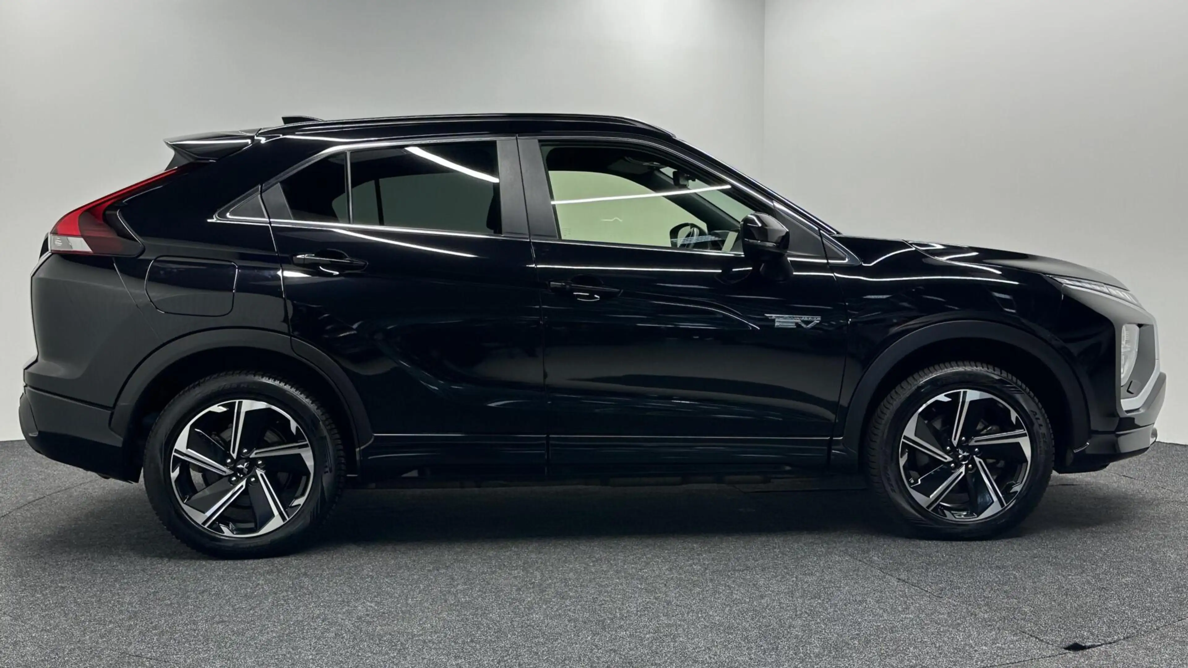 Mitsubishi Eclipse Cross 2.4 PHEV Executive PANO LEER CAMERA ADAPTIEF CRUIS — photo 9