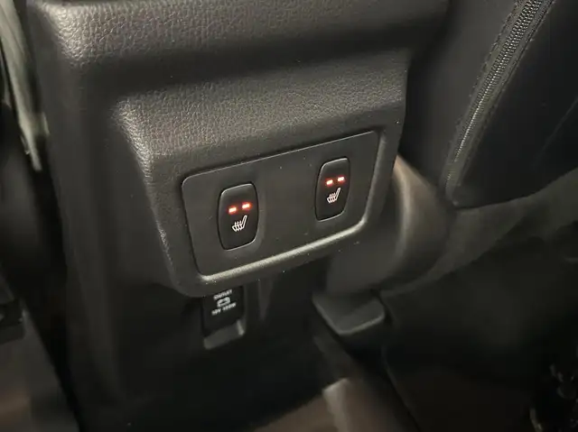 Mitsubishi Eclipse Cross view 16
