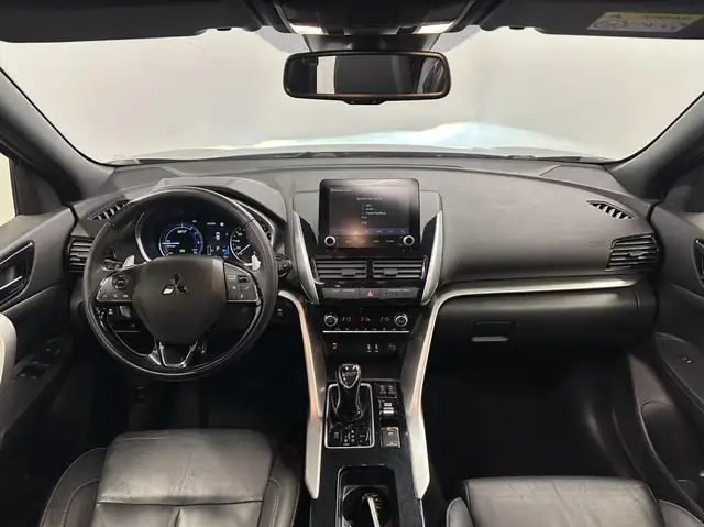 Mitsubishi Eclipse Cross view 2