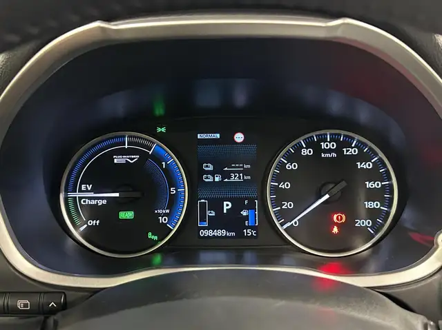 Mitsubishi Eclipse Cross view 29