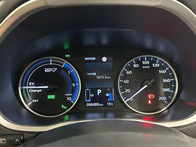 Mitsubishi Eclipse Cross view 27