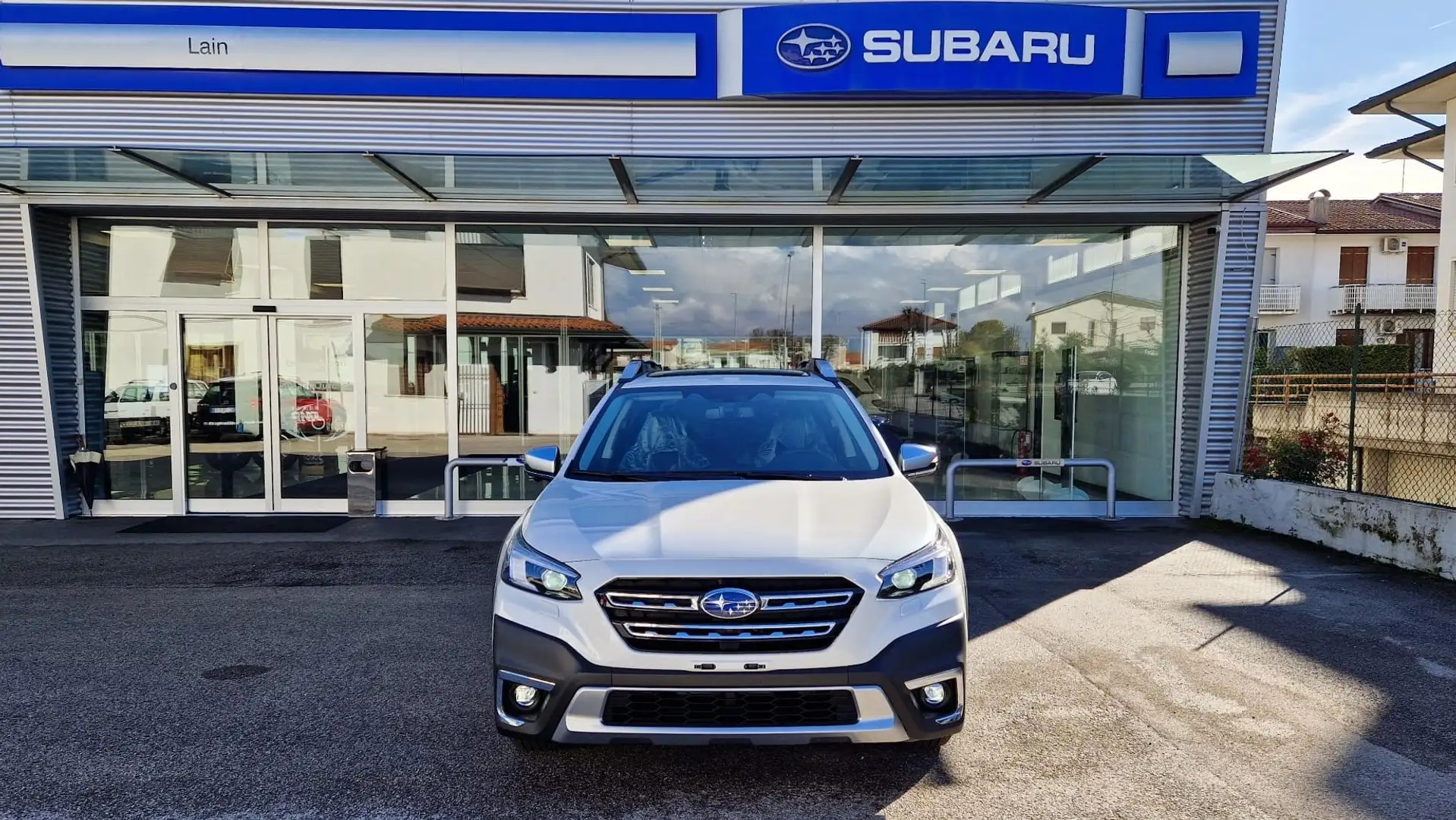 Subaru OUTBACK 2.5i CVT Premium 4x4 - 8 anni di garanzia Bianco - 2