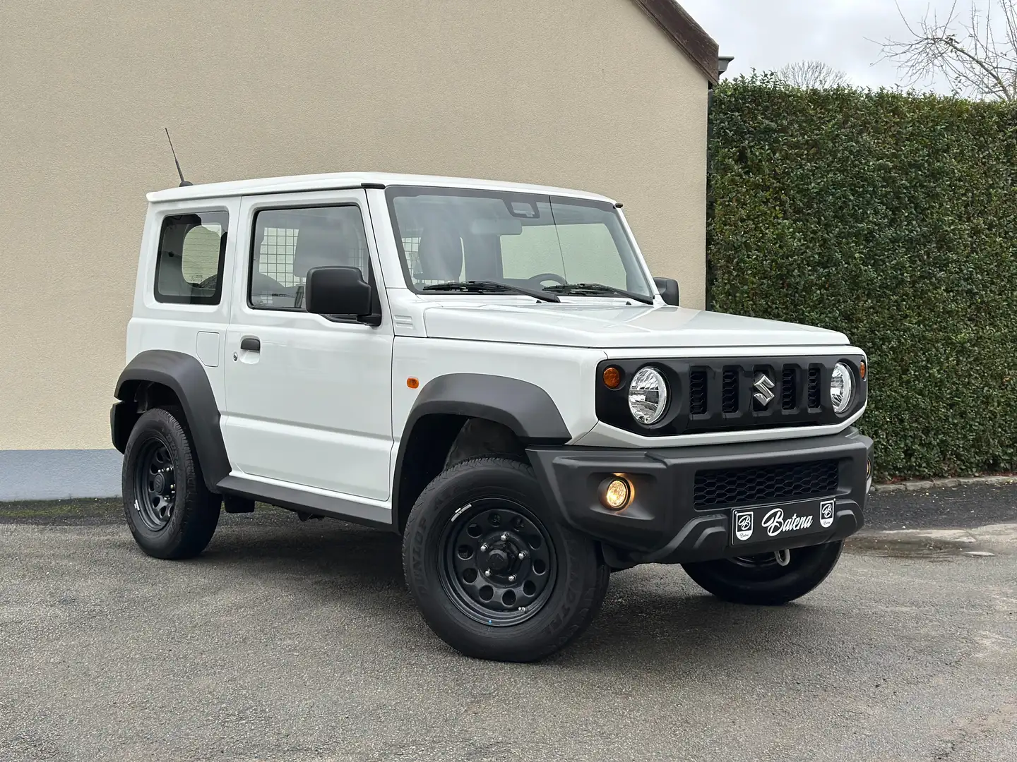Suzuki Jimny 1.5 Euro 6d Airco Zetelverwarming Trekhaak Weiß - 1