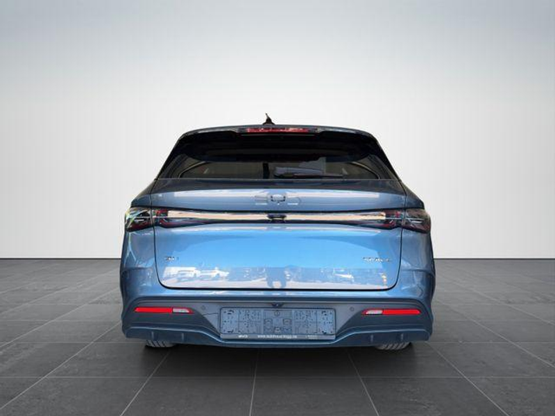 BYD Seal 6 DM-i TOURING Boost /LED/17Z/NAV/ACC/RFK 135 kW ... — photo 4