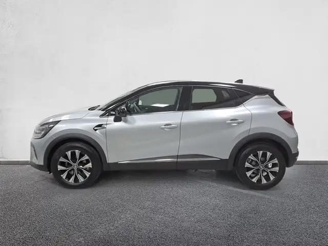 Renault Captur view 4