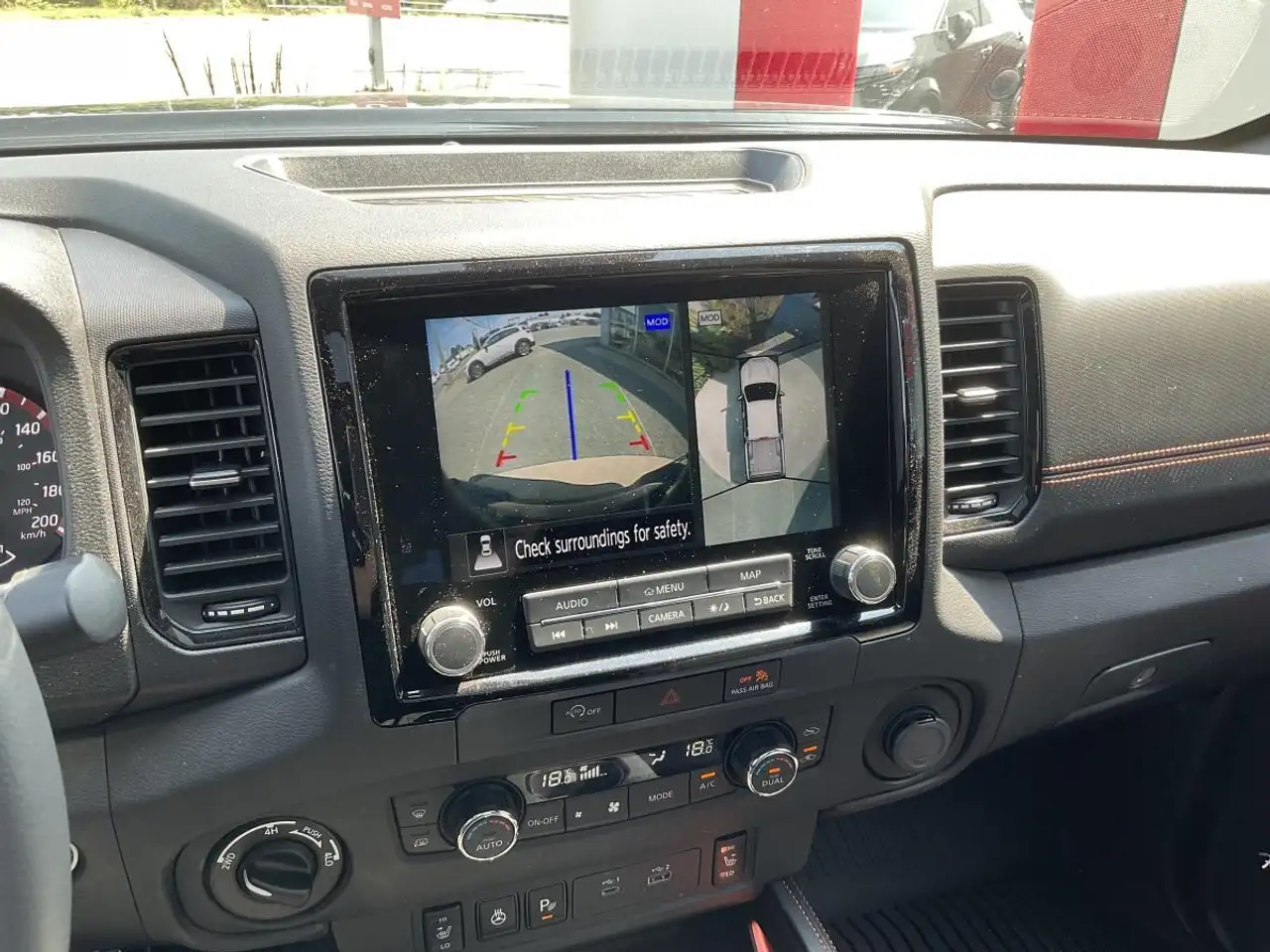 Nissan Frontier снимка Nissan Frontier