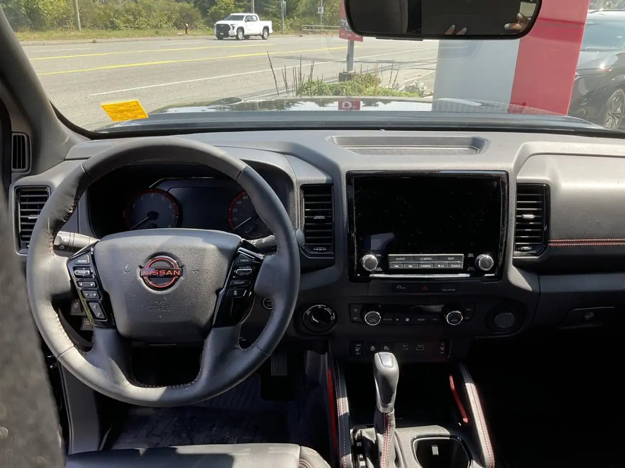 Nissan Frontier снимка Nissan Frontier