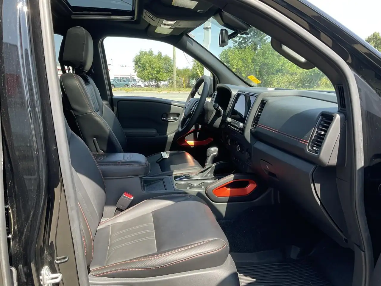 Nissan Frontier снимка Nissan Frontier