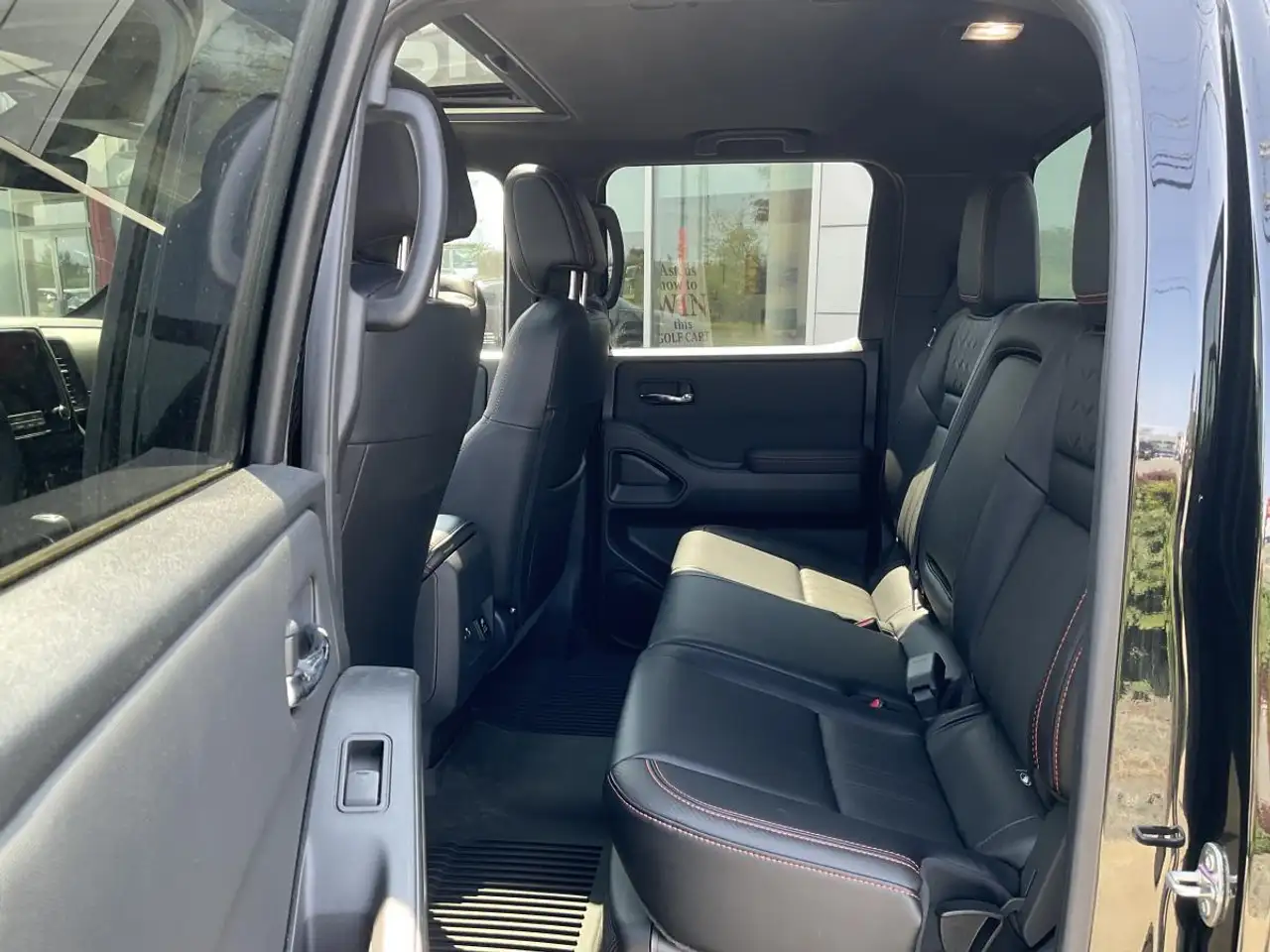 Nissan Frontier снимка Nissan Frontier
