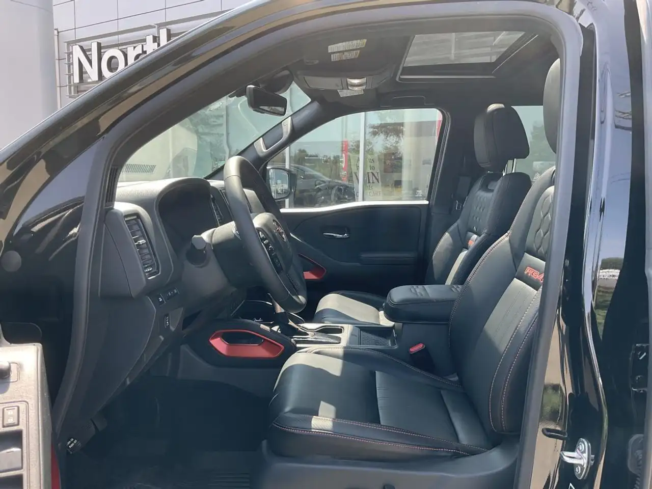 Nissan Frontier снимка Nissan Frontier
