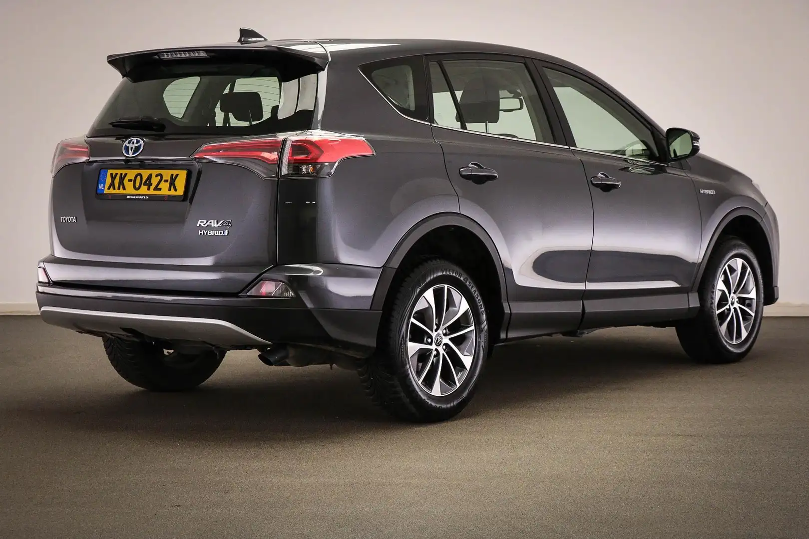 Toyota RAV 4 2.5 Hybrid First Edition | CLIMA | CAMERA | NAVIGA Grau - 2