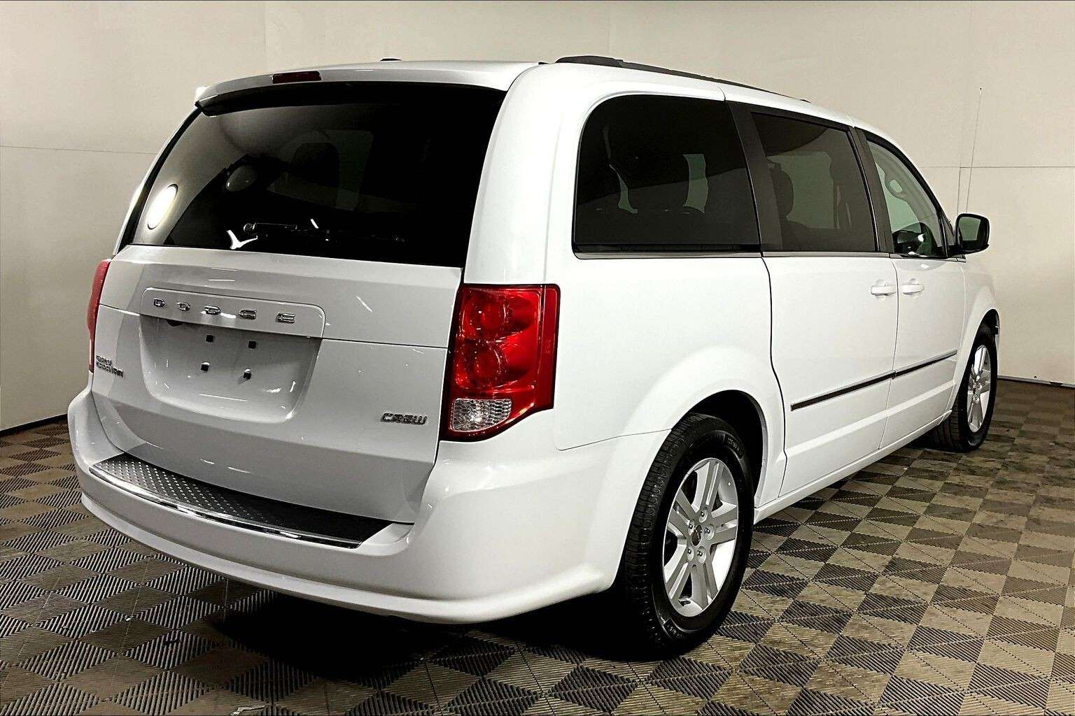 used 2015 Dodge Grand Caravan car, priced at $14,298