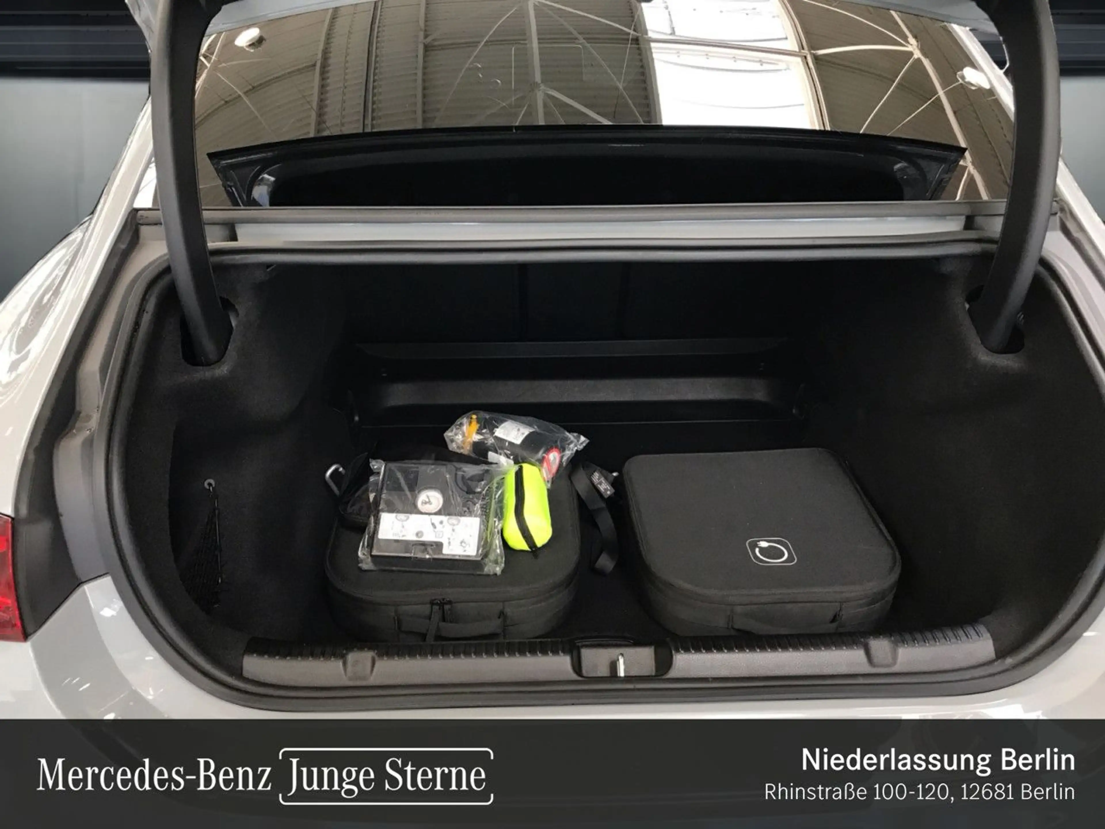 Mercedes-Benz EQE 350 AMG WideScreen Airmat Pano Burmester Night — photo 8