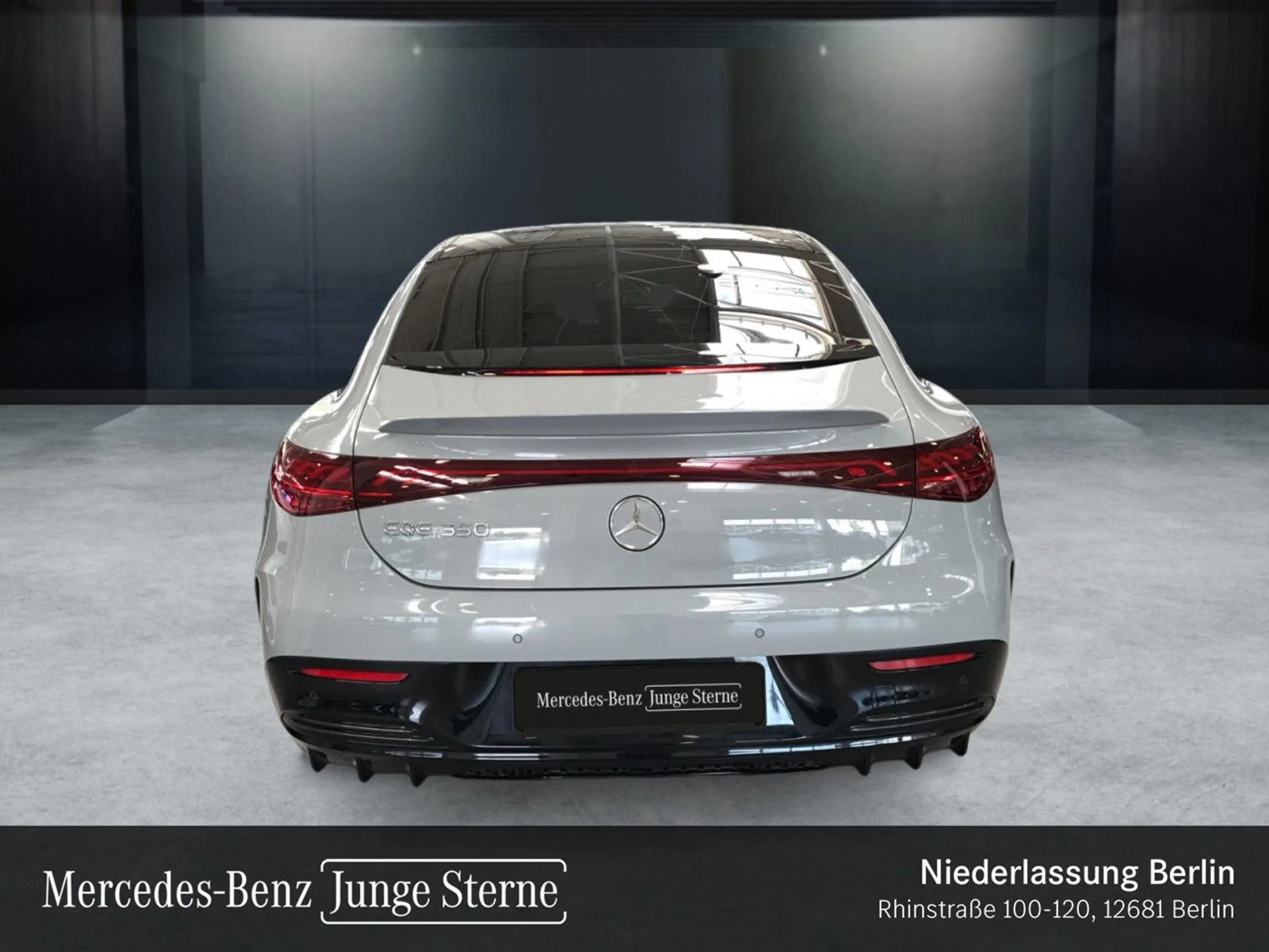 Mercedes-Benz EQE 350 AMG WideScreen Airmat Pano Burmester Night — photo 6
