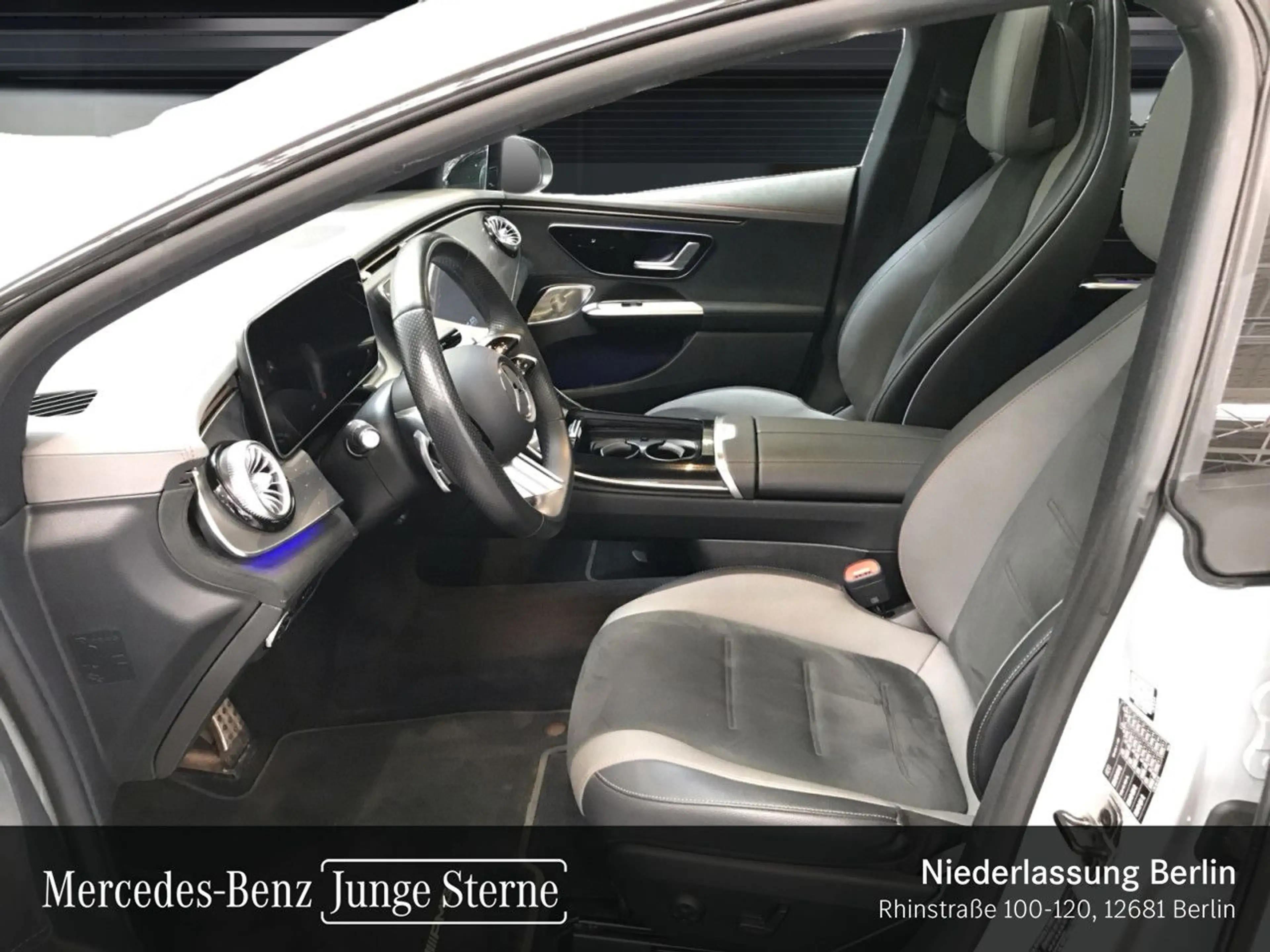 Mercedes-Benz EQE 350 AMG WideScreen Airmat Pano Burmester Night — photo 12