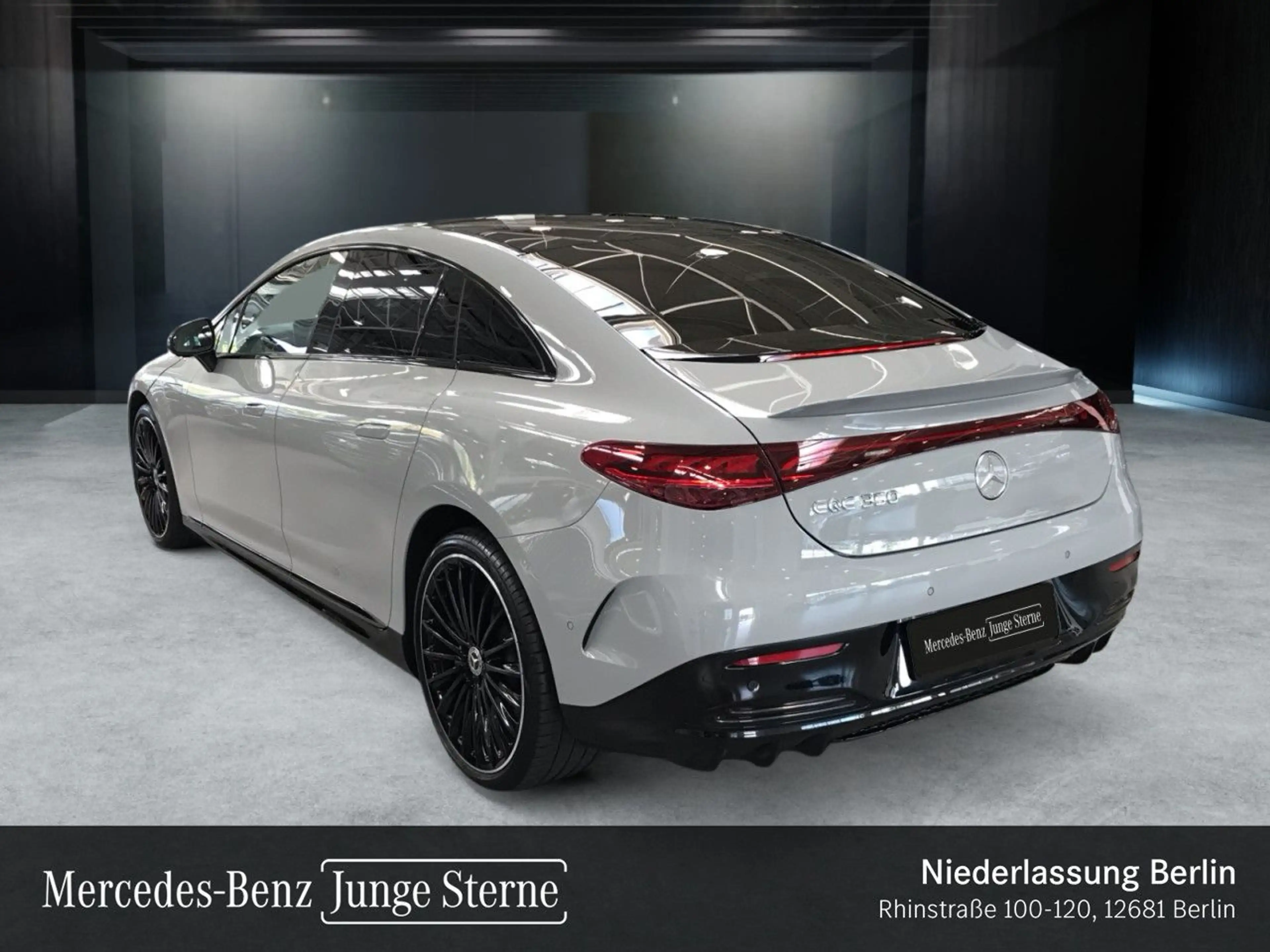 Mercedes-Benz EQE 350 AMG WideScreen Airmat Pano Burmester Night — photo 9
