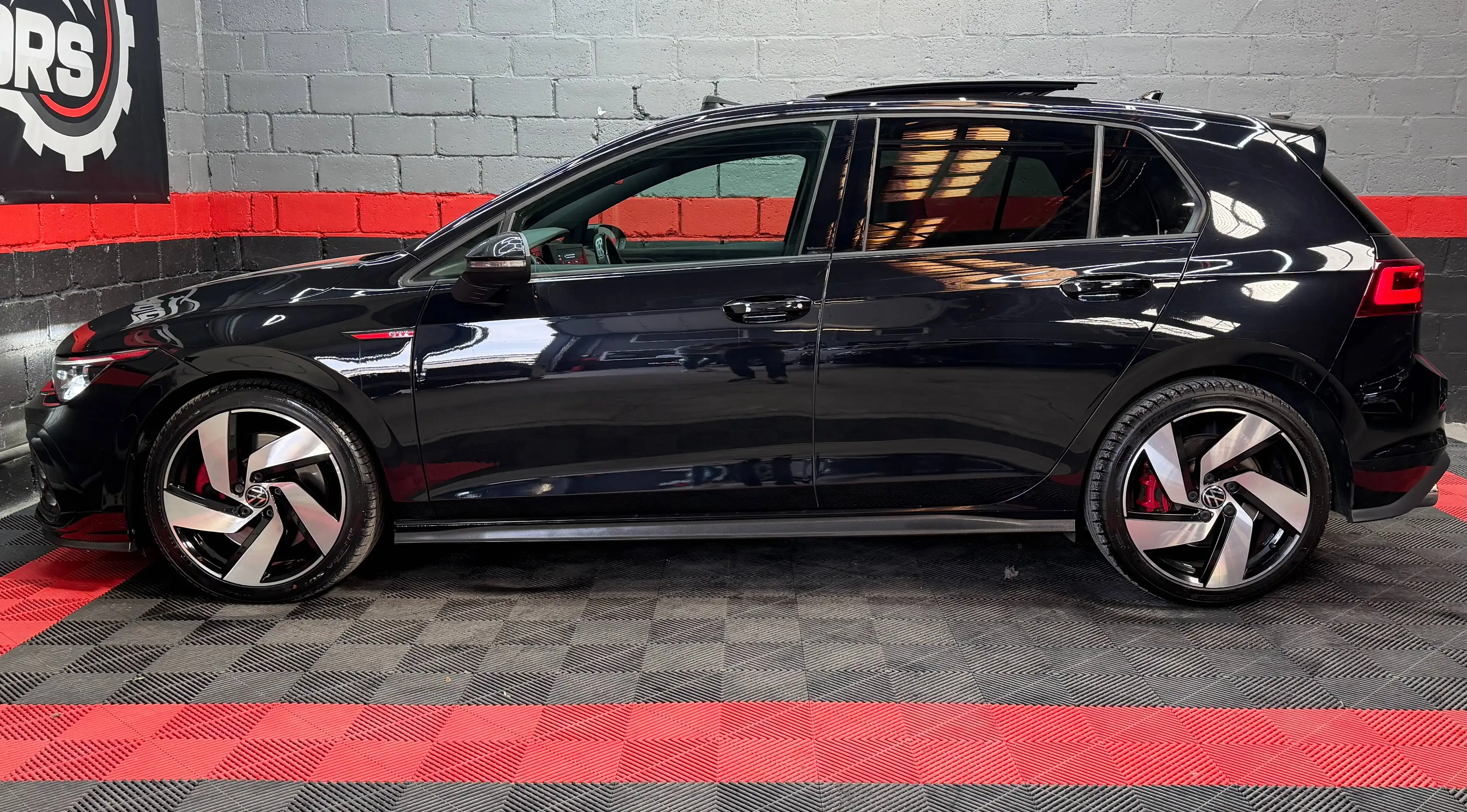 Volkswagen Golf GTI Golf 2.0 TSI GTI OPF DSG — photo 4