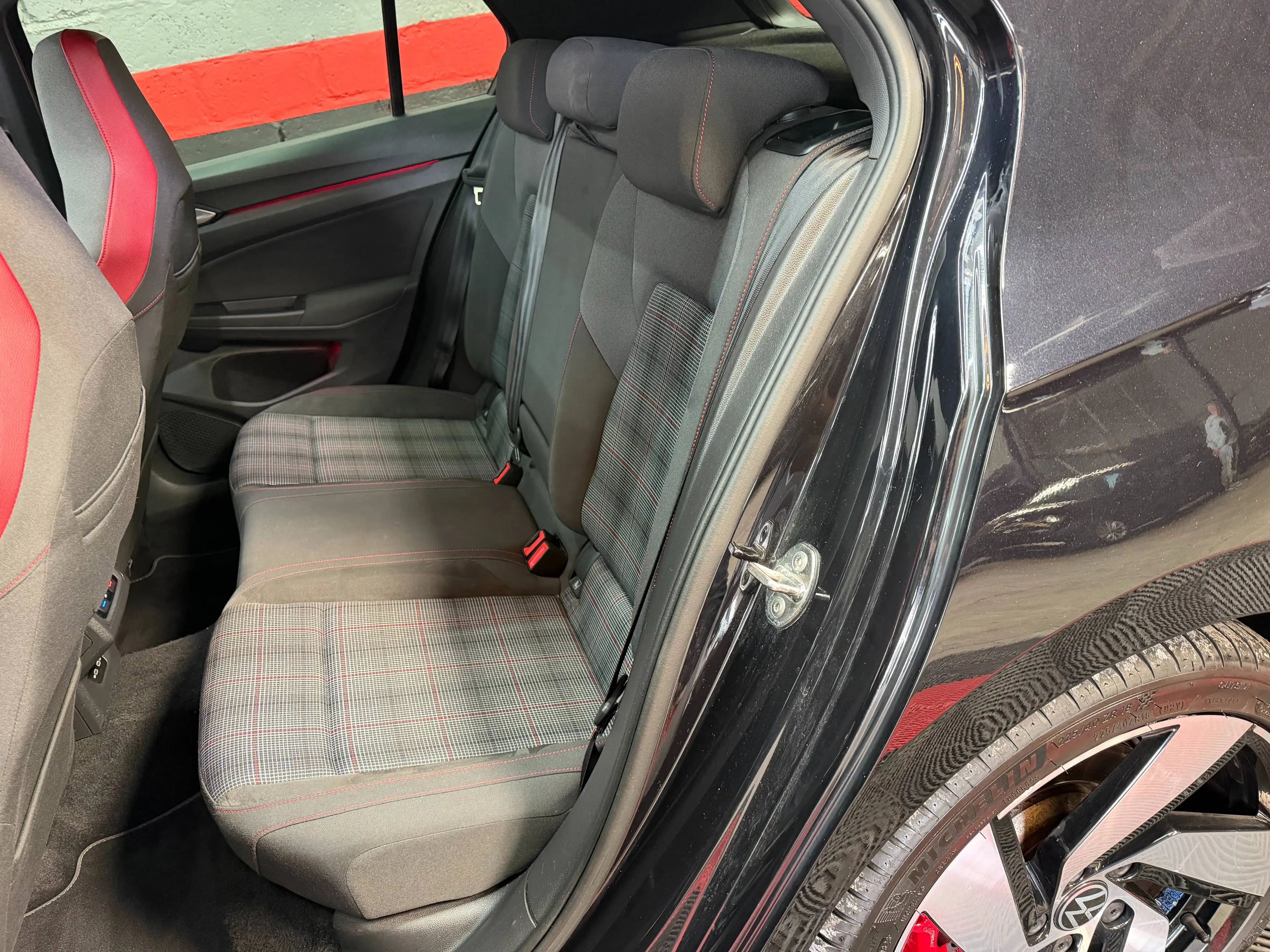 Volkswagen Golf GTI Golf 2.0 TSI GTI OPF DSG — photo 13